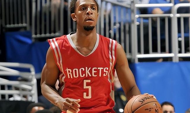 九游-效力球队数量居NBA之冠 伊斯-史密斯现在在干什么？