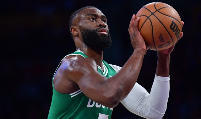 九游平台-里程碑！杰伦·布朗NBA生涯总得分突破13000分 队史第12位