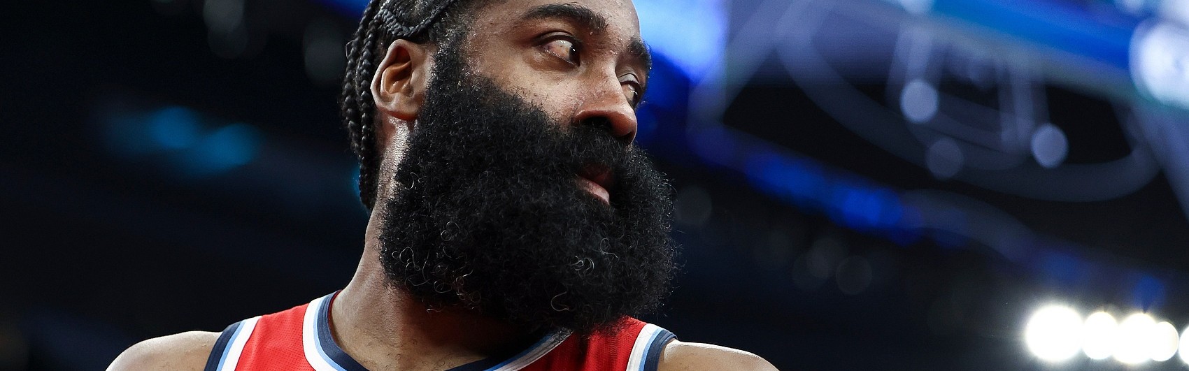 九游官网-哈登去年和快船因续约产生分歧 前者想要两年1.1亿&amp;像巴特勒那样